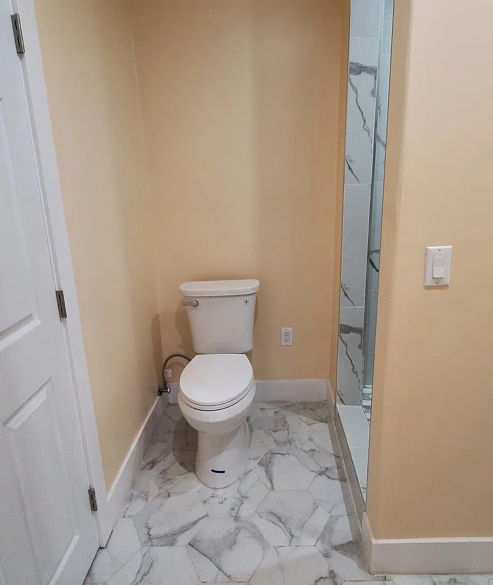 2 bed, 590 sqft, $2,390 — Photo 2
