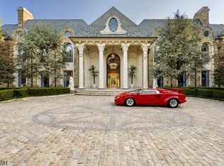 31 Rio Vista Dr, Alpine Boro, NJ 07620