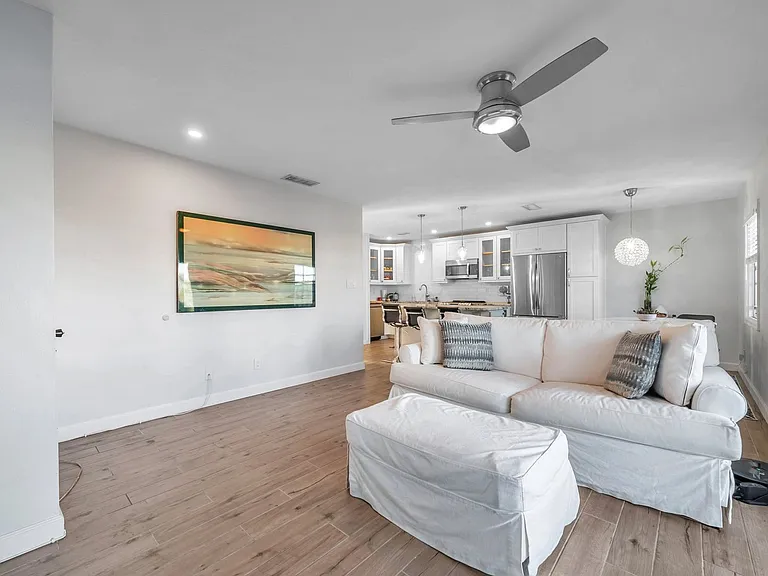 4728 Beach Dr SE #A — Photo 16