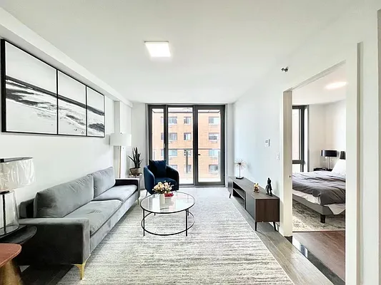 Rented by E Realty International Corp | media 3