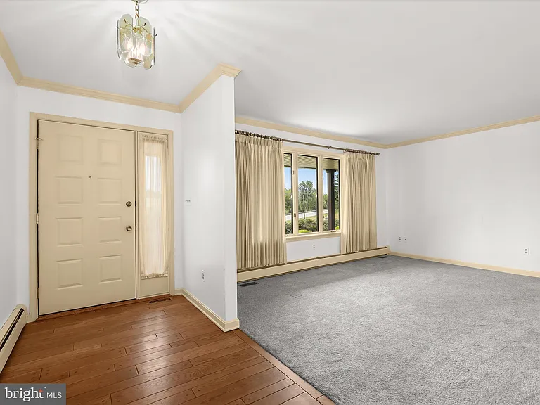 2177 Manchester Rd — Photo 6