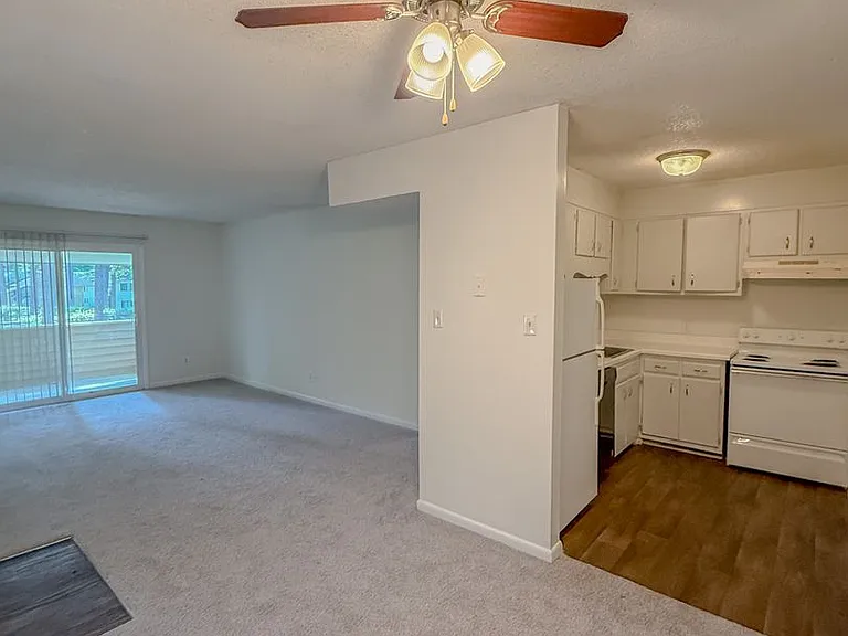 Brynn Marr Village — Photo 1