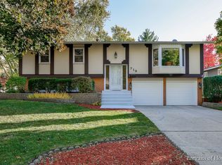 713 Claremont Dr, Downers Grove, IL 60516