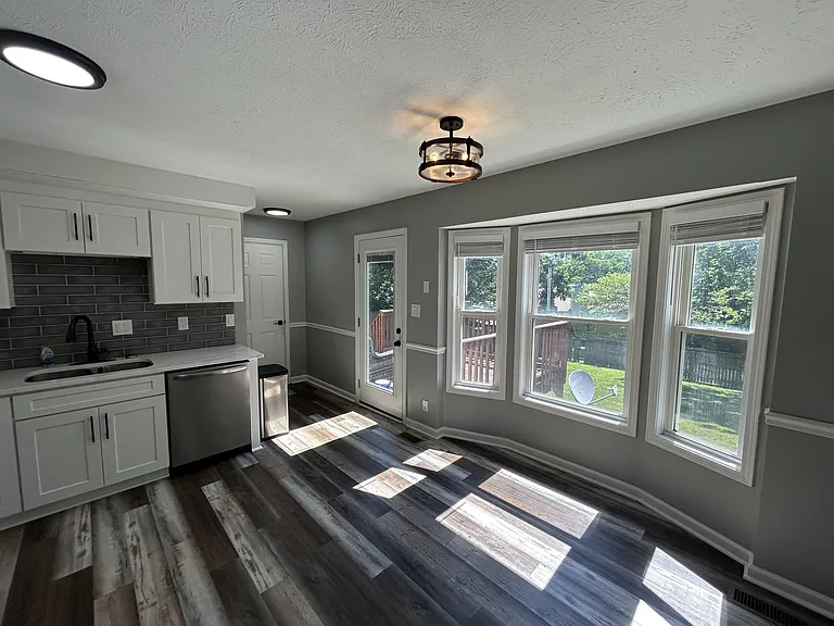 808 Leigh Ann Dr — Photo 4