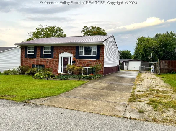 113 Vaturia Dr, Hurricane, WV 25526