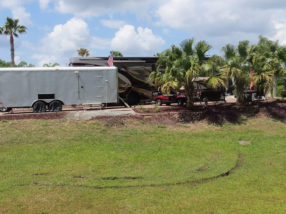 2nd image of 2643 Saint George Dr