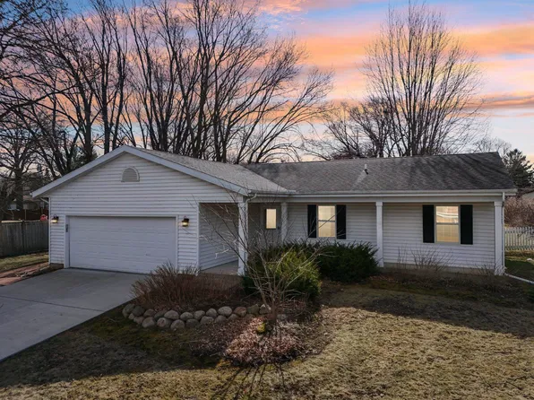 2423 River View Dr, Janesville, WI 53546
