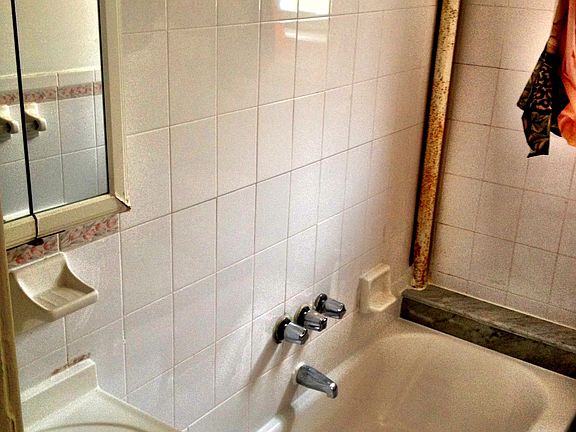 5th image of 5209 Skillman Ave APT 2L