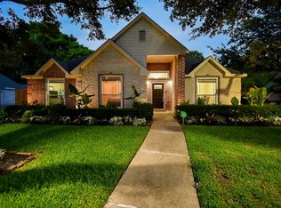 9102 S Pass Ln, Houston, TX 77064