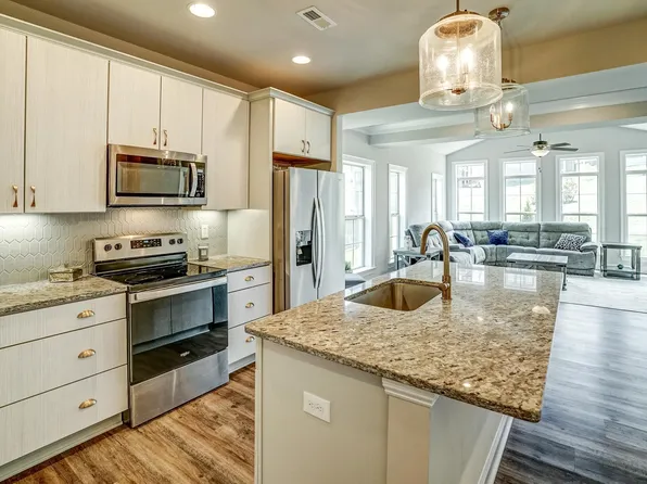 3358 Crosscreek Pl, Charlottesville, VA 22911