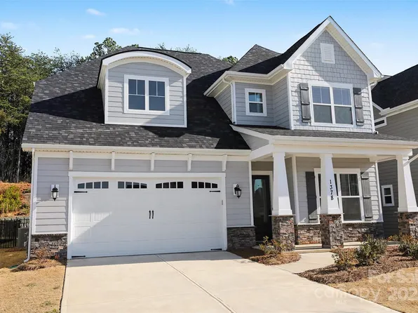 1378 Cedardale Ln, Denver, NC 28037