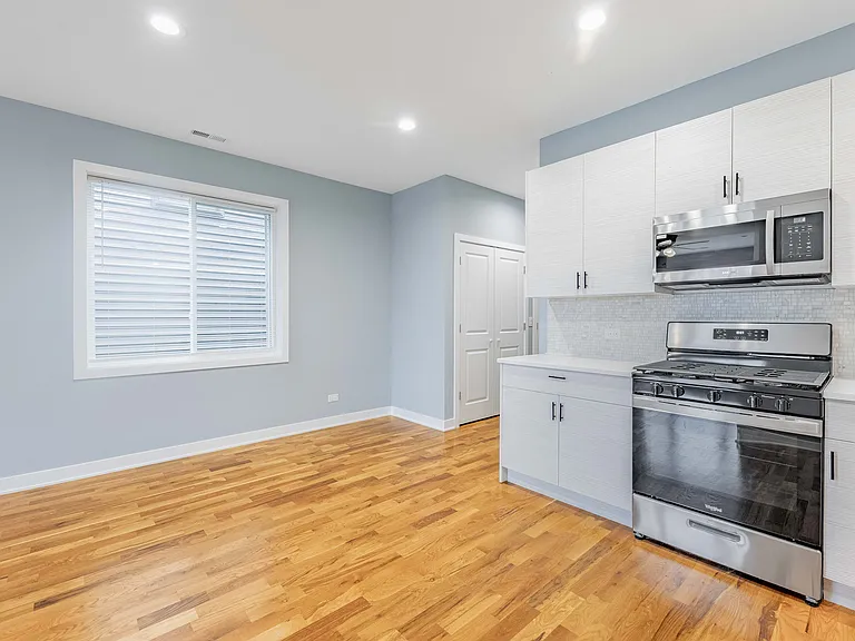 3029 W Washington Blvd #2 — Photo 8