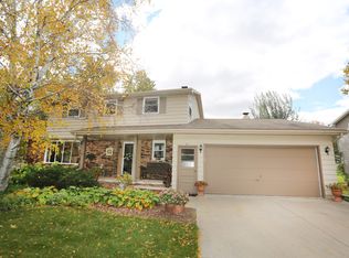 2515 Crestview Dr, Appleton, WI 54915