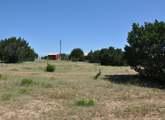 2nd image of 1100 County Road 221