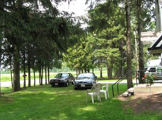 108 Bayside Rd, Little Suamico, WI 54141