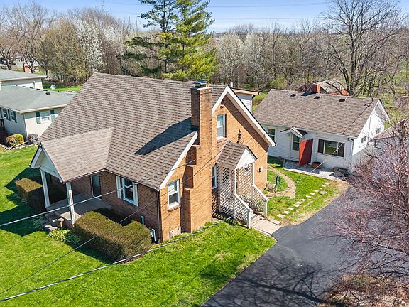 3rd image of 2267 S Hunter Rd
