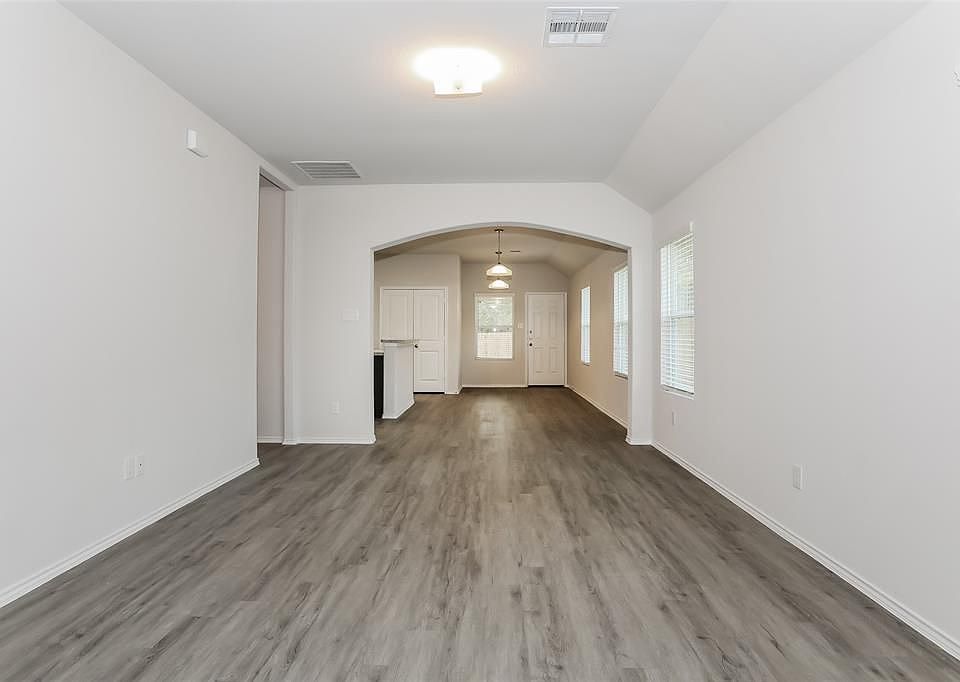 1st image of 14096 Lahontan Dr