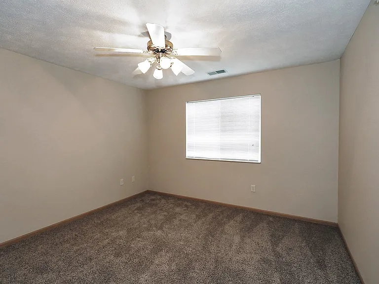 Lexington Ridge Apartments — Photo 35