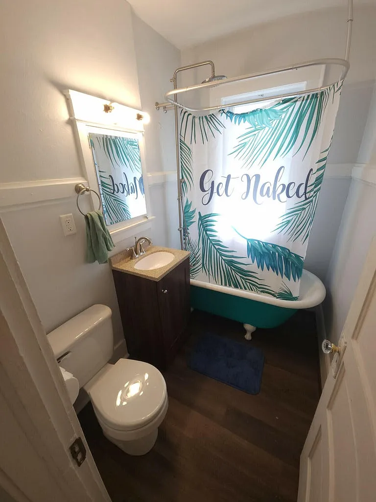 Bathroom - 1548 N 48th St #1548