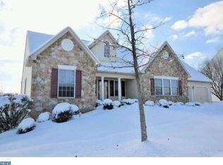 204 Berkshire Dr, Douglassville, PA