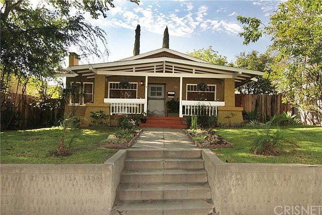 1st image of 811 E Tujunga Ave