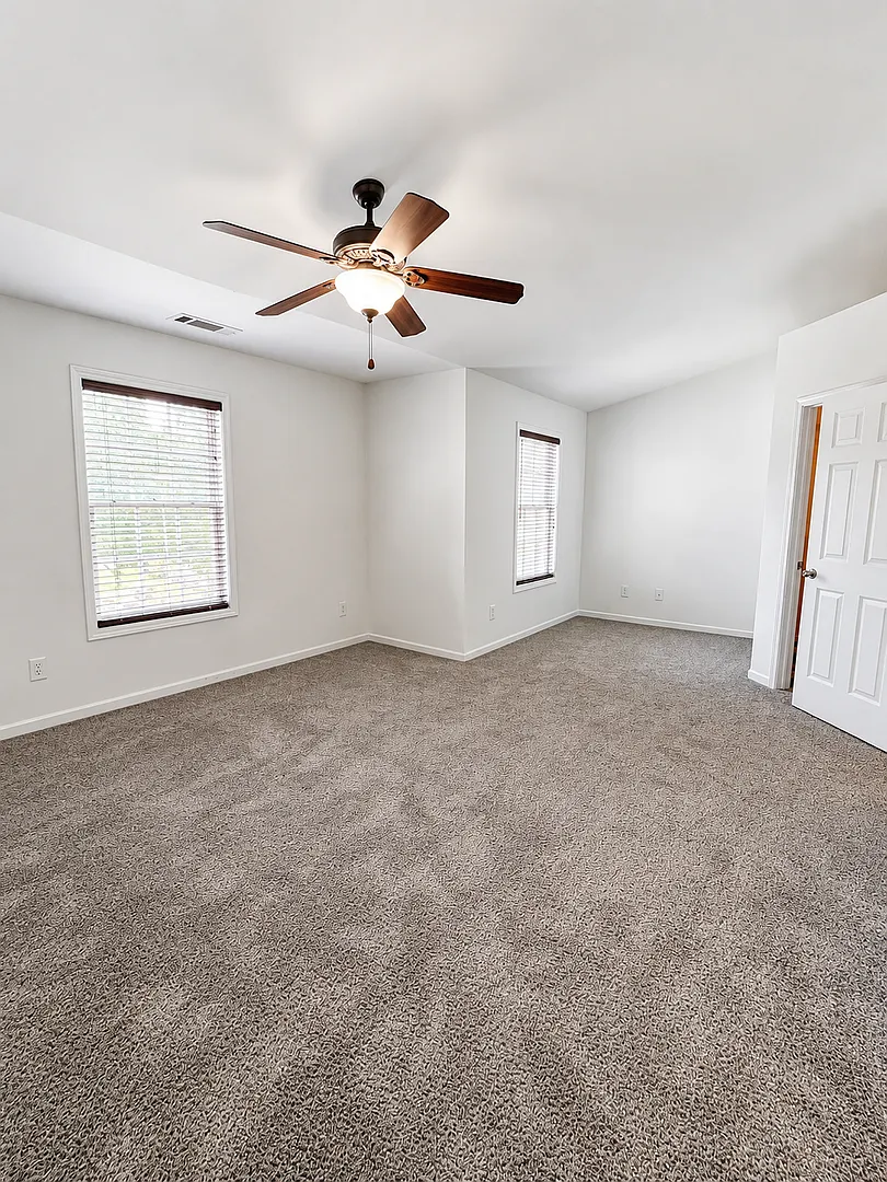 Exceptional South Forsyth Townhome with Rare Split-Bedroom Layout — Photo 3