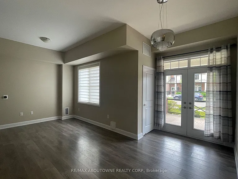 276 Gatwick Dr #101 — Photo 5