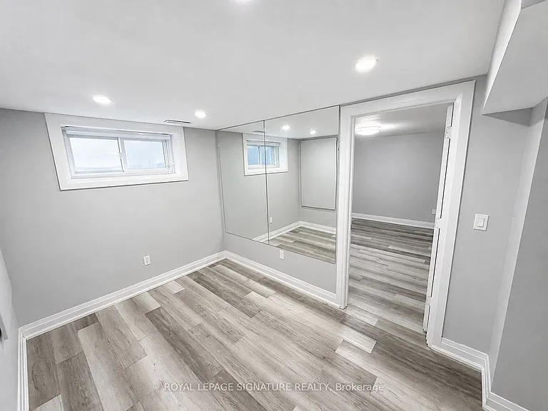 211 Maple Ave — Photo 16