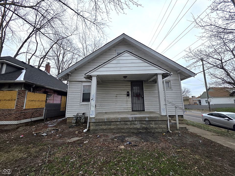 1st image of 442 S Bradley Ave