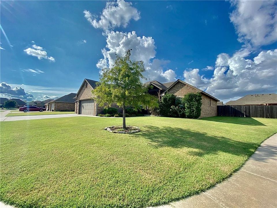 2nd image of 705 Tasha Cir