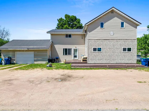 W8506 Belle Plaine Ave, Shawano, WI 54166