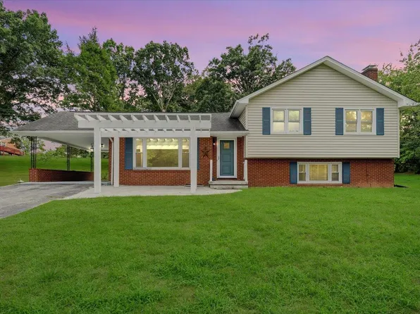 622 Fort Lewis Blvd, Salem, VA 24153