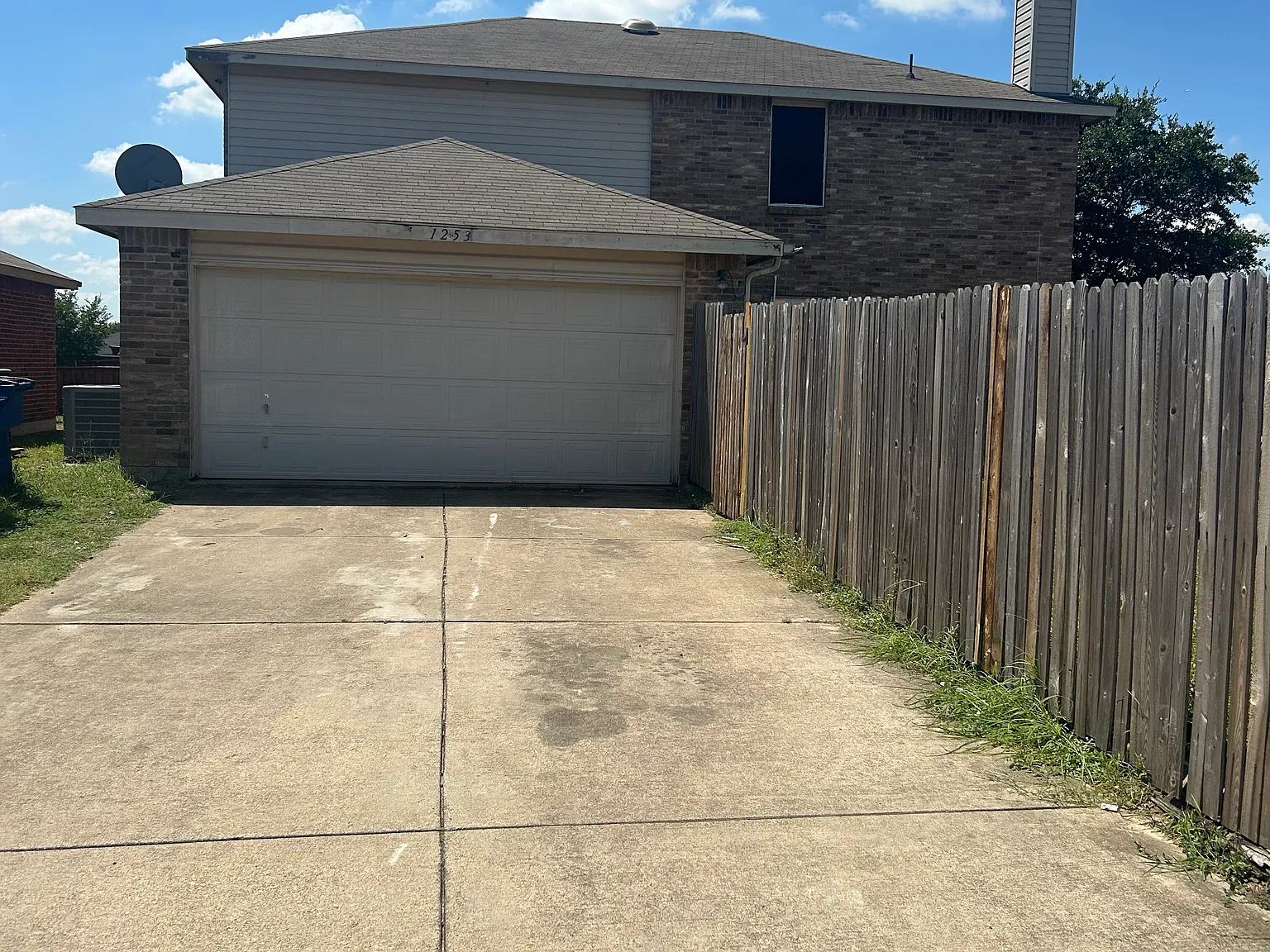 1253 Tall Grass Dr — Photo 4