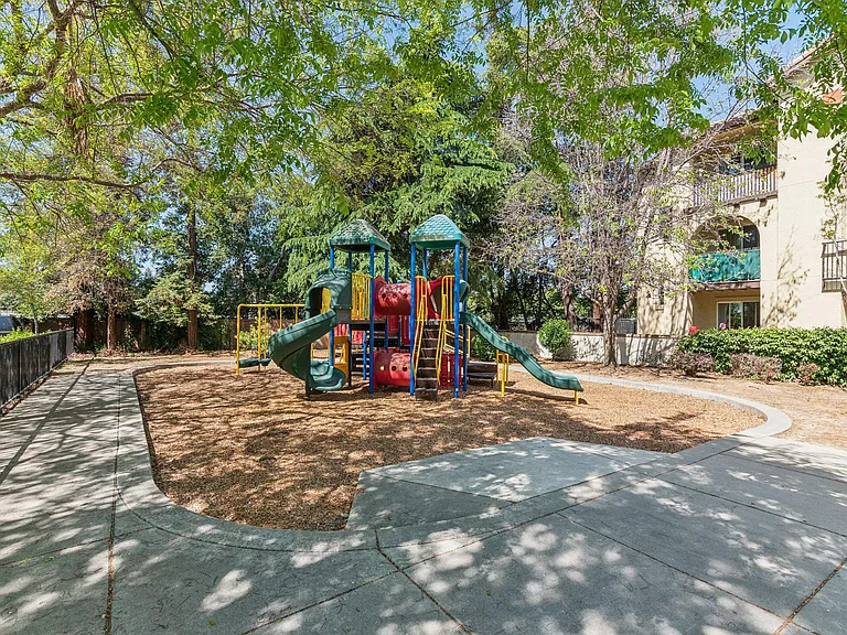 Hacienda Creek Senior Apartments — Photo 19