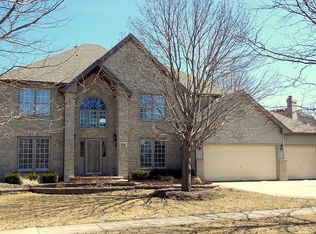 110 Rhine Ave, Bolingbrook, IL 60490