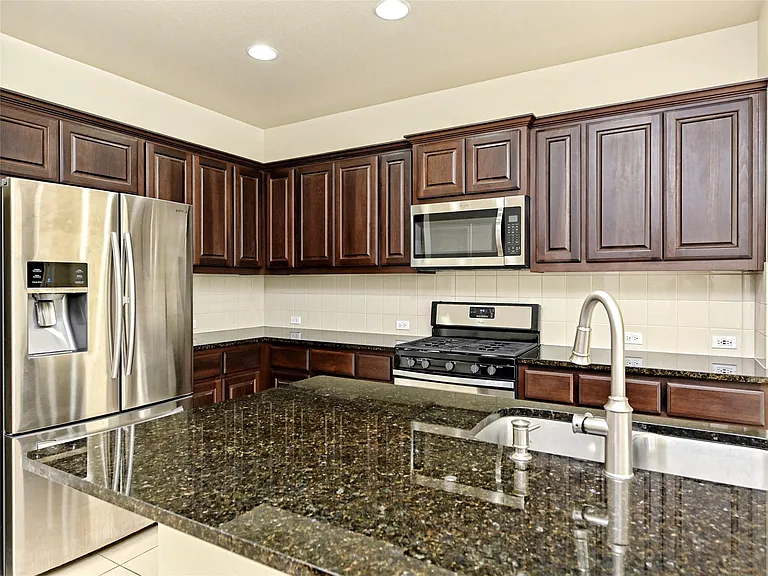 6814 E Riverside Dr #63 — Photo 7