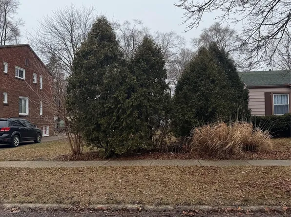 34 E Madge Ave, Hazel Park, MI 48030