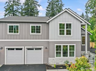 9207 NE 175th St #A, Bothell, WA 98011