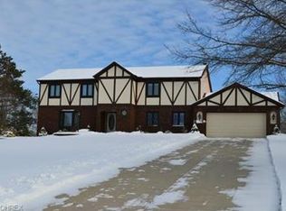 51 Salem Ct, Hinckley, OH 44233