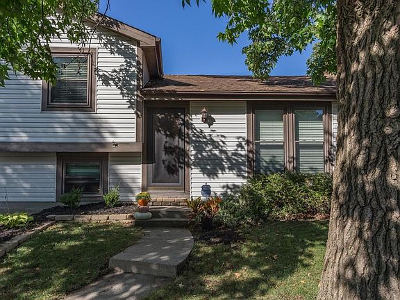 3rd image of 2934 Charmwood Ct