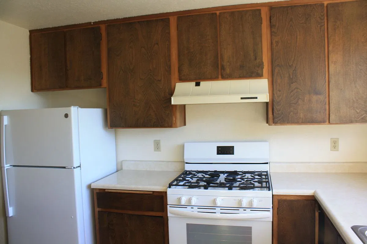 3 bed, 2.0 bath, 1350 sqft, $2,000 — Photo 2