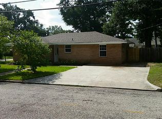 214 E North St, Livingston, TX 77351