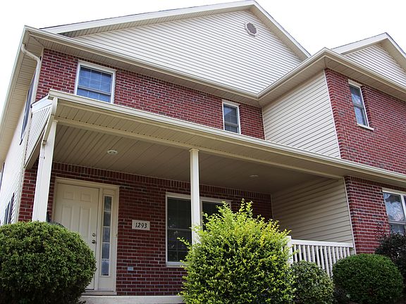 3rd image of 1293 S Cobble Creek Cir
