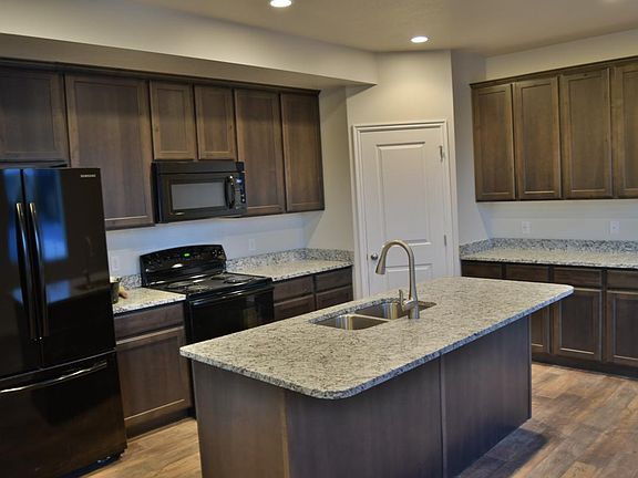 5th image of 12826 Fairholme Cir