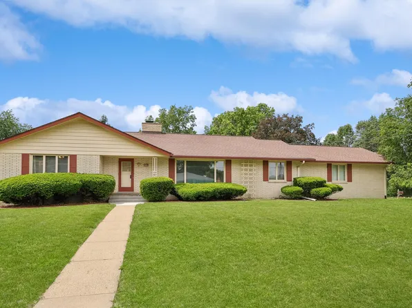 2924 Patricia Dr, Urbandale, IA 50322