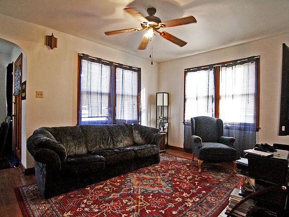 4th image of 110 Birmingham St
