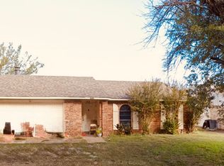 1610 Independence Trl, Grand Prairie, TX 75052