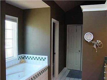 4th image of 4719 Cromwell Dr