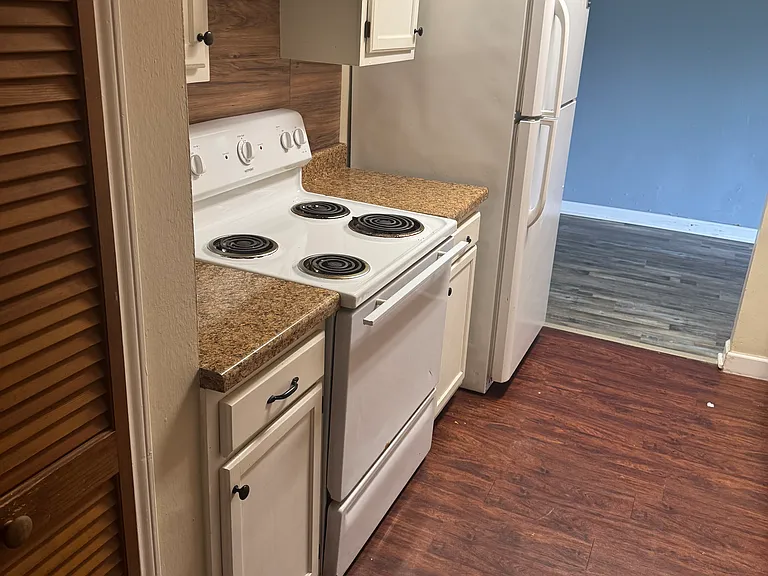 8052 Bayou Fountain Ave #4 — Photo 5