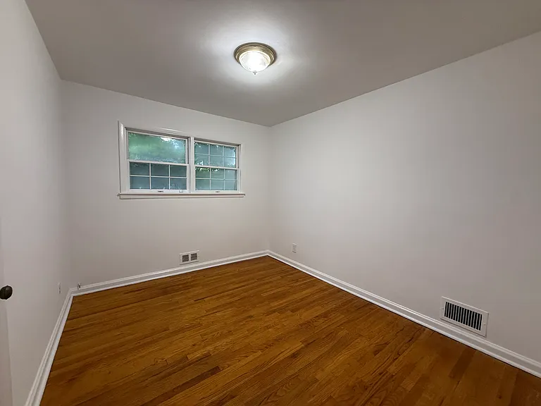 132 Heather Hill Rd — Photo 10